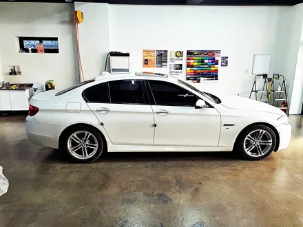 [랩샵][수원랩핑] BMW 520D 루프스킨+크롬죽이기 포인트랩핑 / 수원시 영통구 이의동