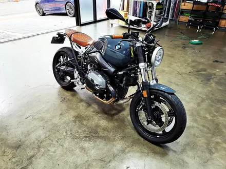 [랩샵][수원랩핑] BMW RNINE T 기름탱크랩핑 / 수원시 영통구 이의동