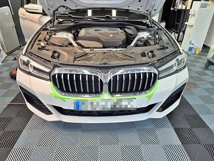 수원 광교 BMW G30 520I 크롬죽이기 크롬딜리트 그릴교체 포인트 출장 랩핑 / 수원시 영통구 이의동