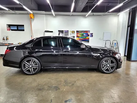 [랩샵][수원랩핑] 벤츠 E63AMG 크롬죽이기 크롬딜리트 / 수원시 영통구 이의동