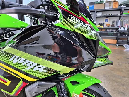 수원 광교 가와사키 닌자 ZX6R 레이싱 오토바이 바이크 커스텀 튜닝 방탄 데칼 전체 포인트 랩핑 시공 / 수원시 영통구 이의동