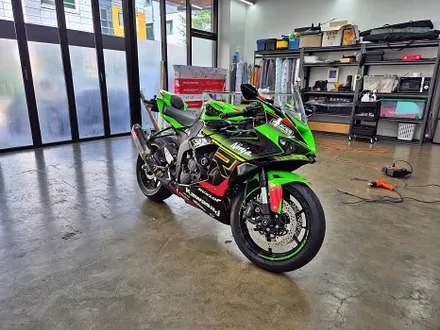 수원 광교 가와사키 닌자 ZX6R 바이크 오토바이 레이싱 방탄 데칼 실사인쇄 포인트 랩핑 / 수원시 영통구 이의동