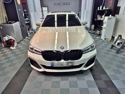 수원 광교 BMW G30 520I 크롬죽이기 크롬딜리트 그릴교체 포인트 출장 랩핑 / 수원시 영통구 이의동