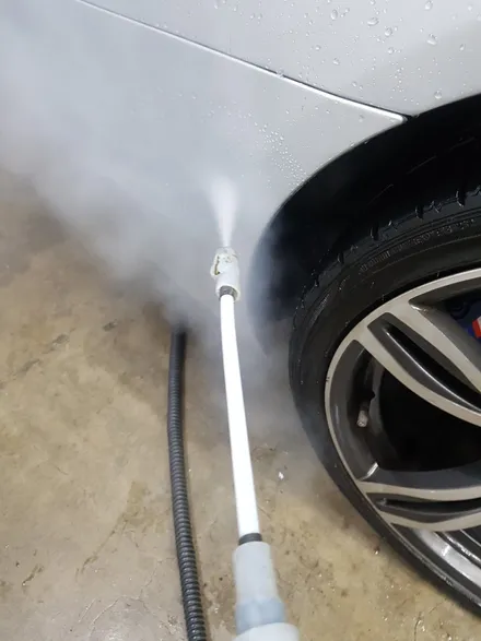 [랩샵]수원랩핑 BMW 528I전체랩핑 화이트골드스파클랩핑 5시리즈랩핑 520D전체랩핑 BMW전체랩핑 전체랩핑제거 랩핑제거 / 수원시 영통구 이의동