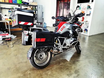 [랩샵] [수원랩핑] BMW GS1200 랩핑 사이드백랩핑 / 수원시 영통구 이의동