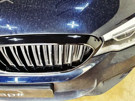 [랩샵][수원랩핑] BMW G30 520D그릴랩핑+휀다덕트랩핑 / 수원시 영통구 이의동