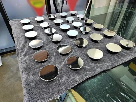 [랩샵][수원랩핑] 인테리어 소품 크롬랩핑 미러크롬랩핑 인테리어랩핑 실버크롬 / 수원시 영통구 이의동