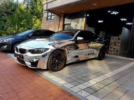 [랩샵]수원랩핑 BMW M4실버크롬랩핑 BMW크롬랩핑 랩핑보수 크롬랩핑포수 포인트랩핑 부분랩핑 오토바이랩핑 오토바이PPF 유리막코팅 신차유리막코팅 / 수원시 영통구 이의동