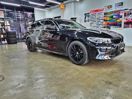 수원 광교 BMW G21 320I 투어링 크롬죽이기 포인트 랩핑 / 수원시 영통구 이의동