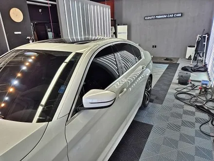 수원 광교 BMW G30 520I 크롬죽이기 크롬딜리트 그릴교체 포인트 출장 랩핑 / 수원시 영통구 이의동