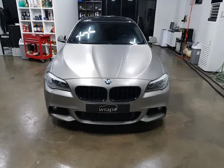 [랩샵]수원랩핑 BMW 520D 랩핑보수 브러쉬티타늄 / 수원시 영통구 이의동