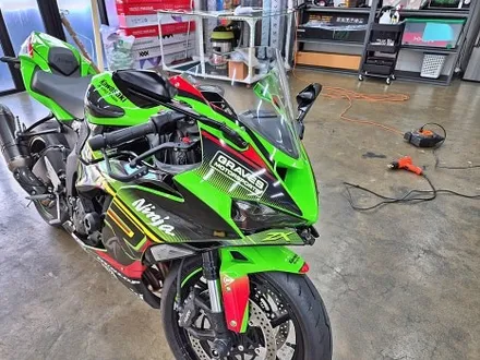 수원 광교 가와사키 닌자 ZX6R 바이크 오토바이 레이싱 방탄 데칼 실사인쇄 포인트 랩핑 / 수원시 영통구 이의동