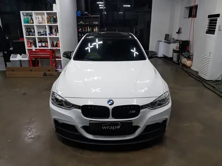 [랩샵]수원랩핑 BMW F30 320D 전체랩핑          에이버리 슈프림 카디널레드 / 수원시 영통구 이의동