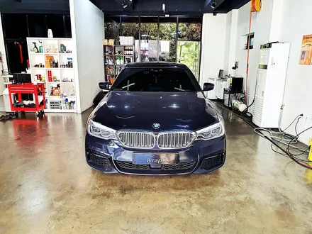 [랩샵][수원랩핑] BMW G30 520D그릴랩핑+휀다덕트랩핑 / 수원시 영통구 이의동