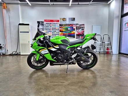 수원 광교 가와사키 닌자 ZX6R 레이싱 오토바이 바이크 커스텀 튜닝 방탄 데칼 전체 포인트 랩핑 시공 / 수원시 영통구 이의동