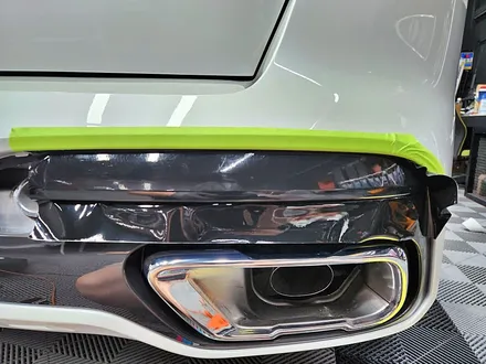 수원 광교 동탄 랩핑 BMW X7 스포츠 크롬죽이기 크롬딜리트 출장시공 윈도우몰딩 도어하단 블랙유광 / 수원시 영통구 이의동