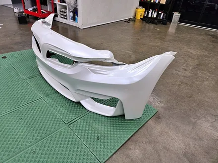 BMW M4 F82 사고수리 보험처리 앞범퍼 고퀄리티 랩핑 중고 범퍼수리 / 수원시 영통구 이의동