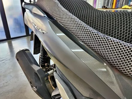 혼다 PCX125 바이크튜닝 홀로그램 싸이키델릭 전체랩핑 1인시공 고퀄리티 바이크 랩핑 스쿠터 튜닝 / 수원시 영통구 이의동