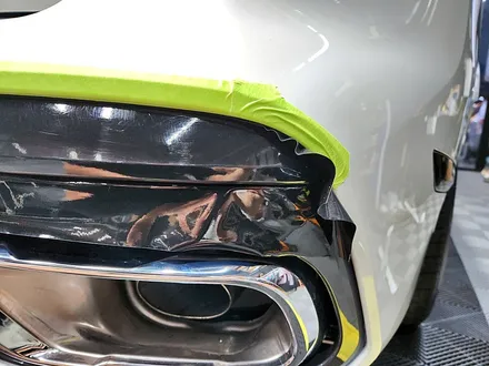 수원 광교 동탄 랩핑 BMW X7 스포츠 크롬죽이기 크롬딜리트 출장시공 윈도우몰딩 도어하단 블랙유광 / 수원시 영통구 이의동