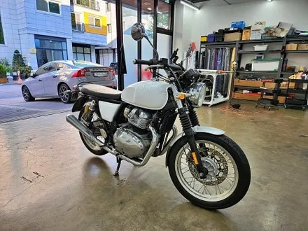 로얄엔필드 인터셉터 기름탱크랩핑 / 수원시 영통구 이의동