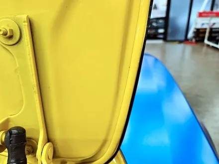 쉐보레 카마로 트렁크 카본랩핑 제시공 랩핑제거 고광택 고퀄리티 자동차 랩핑 맛집 / 수원시 영통구 이의동