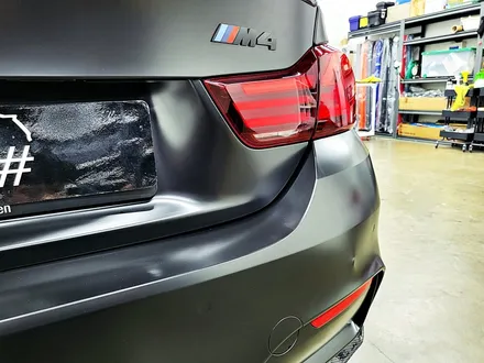[랩샵][수원랩핑] BMW F82 M4 전체랩핑 사틴블랙전체랩핑 / 수원시 영통구 이의동