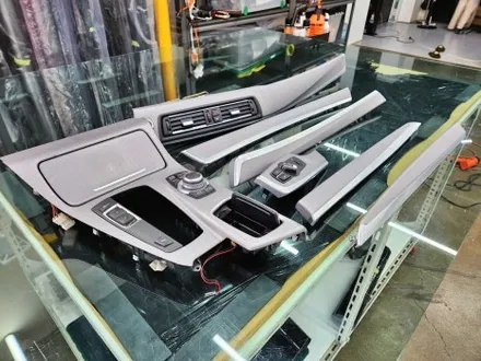 BMW F바디 520D 우드트림 실내 리얼카본 포인트 랩핑 3M 유광카본 자동차 고퀄리티 랩핑 맛집 / 수원시 영통구 이의동