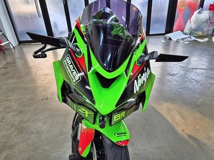 수원 광교 가와사키 닌자 ZX6R 레이싱 오토바이 바이크 커스텀 튜닝 방탄 데칼 전체 포인트 랩핑 시공 / 수원시 영통구 이의동