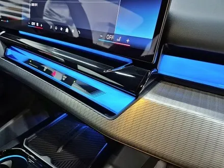 수원 광교 BMW G60 520I 5시리즈 실내 하이그로시 디스플레이 신차패키지 전체 PPF / 수원시 영통구 이의동
