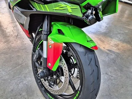 수원 광교 가와사키 닌자 ZX6R 레이싱 오토바이 바이크 커스텀 튜닝 방탄 데칼 전체 포인트 랩핑 시공 / 수원시 영통구 이의동