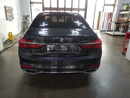 [랩샵]수원랩핑 BMW 750LI부분랩핑 포인트랩핑 크롬몰딩랩핑 크롬없애기 BMW랩핑 7시리즈랩핑 / 수원시 영통구 이의동