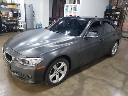 [랩샵]수원랩핑  BMW320D랩핑 BMW랩핑 브러쉬랩핑 보험랩핑 포인트랩핑 부분랩핑 전체랩핑 크롬랩핑 생활보호PPF 전체PPF 라이트필름 유리막코팅 오토바이랩핑 오토바이PPF / 수원시 영통구 이의동