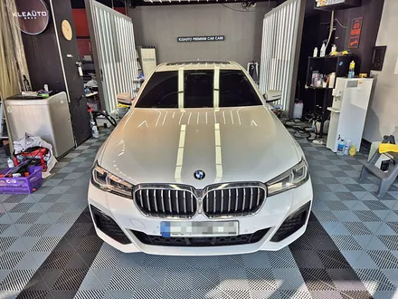 수원 광교 BMW G30 520I 크롬죽이기 크롬딜리트 그릴교체 포인트 출장 랩핑 / 수원시 영통구 이의동