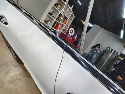 벤츠 CLA45AMG 크롬죽이기 크롬딜리트 루프스킨 포인트랩핑 고퀄리티 합리적인 랩핑 AS / 수원시 영통구 이의동