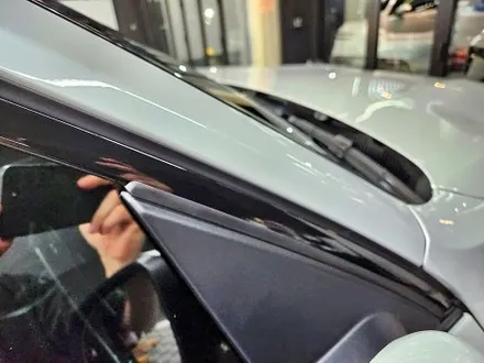 수원 광교 동탄 랩핑 BMW X7 스포츠 크롬죽이기 크롬딜리트 출장시공 윈도우몰딩 도어하단 블랙유광 / 수원시 영통구 이의동