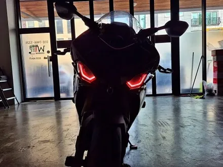 수원 광교 BMW S1000 RR 라이트필름 PPF 바이크 튜닝 / 수원시 영통구 이의동