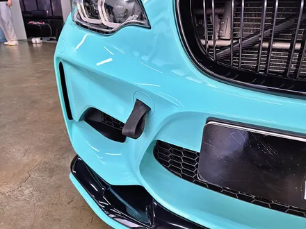 수원 광교 BMW F87 M2 고광택 필름 포인트 부분 랩핑 견인고리 스트랩 튜닝 / 수원시 영통구 이의동