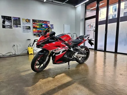 혼다 CBR250RR 전체랩핑제거+커스텀데칼 / 수원시 영통구 이의동