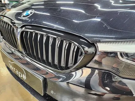BMW G바디 5시리즈 크롬죽이기 크롬딜리트 포인트랩핑 1인시공 3M정품필름 고퀄리티 크롬죽이기맛집 / 수원시 영통구 이의동
