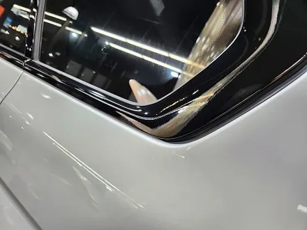 수원 광교 동탄 랩핑 BMW X7 스포츠 크롬죽이기 크롬딜리트 출장시공 윈도우몰딩 도어하단 블랙유광 / 수원시 영통구 이의동