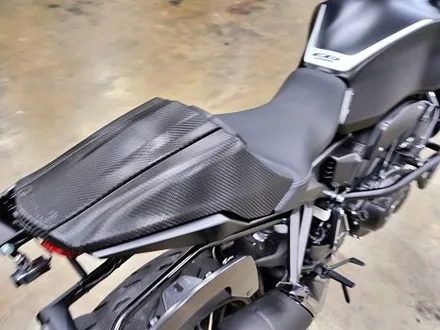 혼다CB1000R 전체PPF+카본랩핑 / 수원시 영통구 이의동