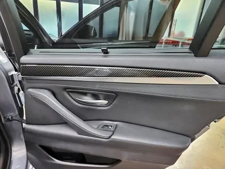 수원 광교 랩핑 BMW F10 5시리즈 528I 실내 우드 트림 카본 포인트랩핑 3M정품 필름 / 수원시 영통구 이의동