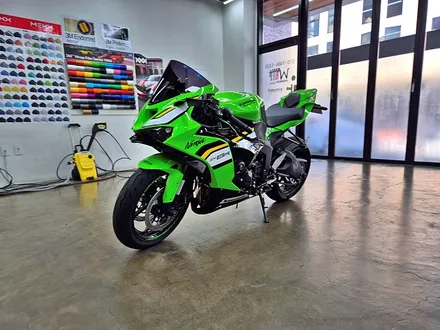 수원 광교 가와사키 닌자 ZX6R 레이싱 오토바이 바이크 커스텀 튜닝 방탄 데칼 전체 포인트 랩핑 시공 / 수원시 영통구 이의동