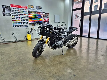 수원 광교 BMW RNINE T 알나인티 바이크 오토바이 포인트 부분 전체 랩핑 튜닝 / 수원시 영통구 이의동