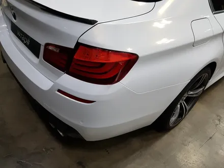 [랩샵]수원랩핑 BMW 528I전체랩핑 화이트골드스파클랩핑 5시리즈랩핑 520D전체랩핑 BMW전체랩핑 전체랩핑제거 랩핑제거 / 수원시 영통구 이의동