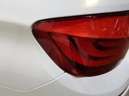 [랩샵]수원랩핑 BMW 528I전체랩핑 화이트골드스파클랩핑 5시리즈랩핑 520D전체랩핑 BMW전체랩핑 전체랩핑제거 랩핑제거 / 수원시 영통구 이의동