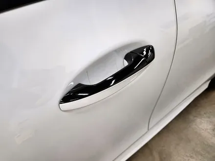 벤츠 CLA45AMG 크롬죽이기 크롬딜리트 루프스킨 포인트랩핑 고퀄리티 합리적인 랩핑 AS / 수원시 영통구 이의동