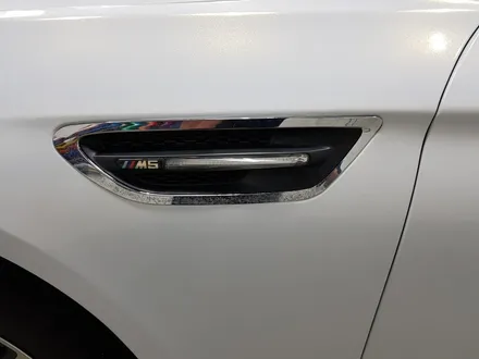 [랩샵]수원랩핑 BMW 528I전체랩핑 화이트골드스파클랩핑 5시리즈랩핑 520D전체랩핑 BMW전체랩핑 전체랩핑제거 랩핑제거 / 수원시 영통구 이의동