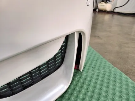 BMW M4 F82 사고수리 보험처리 앞범퍼 고퀄리티 랩핑 중고 범퍼수리 / 수원시 영통구 이의동
