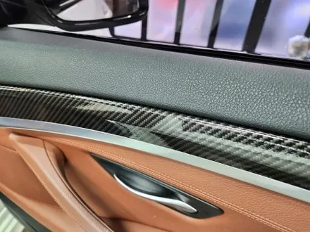 BMW F바디 520D 우드트림 실내 리얼카본 포인트 랩핑 3M 유광카본 자동차 고퀄리티 랩핑 맛집 / 수원시 영통구 이의동
